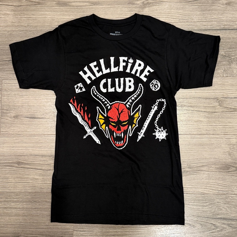 Netflix’s Stranger Things Hellfire Club Men’s Size Small